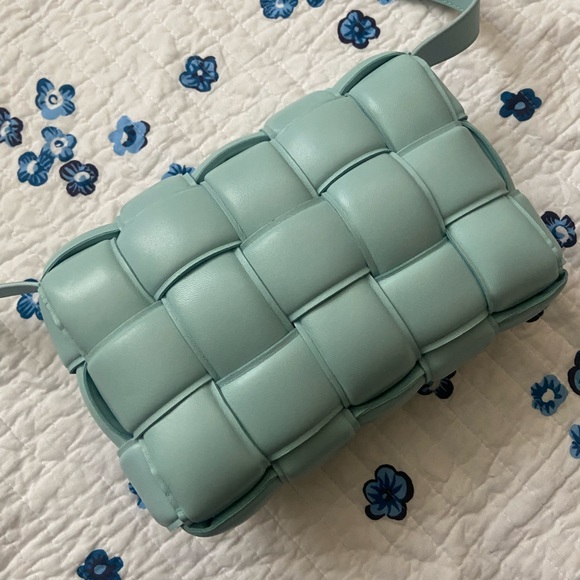 Bottega Veneta Padded Intrecciato Cassette in Spearmint - Picture 3 of 16